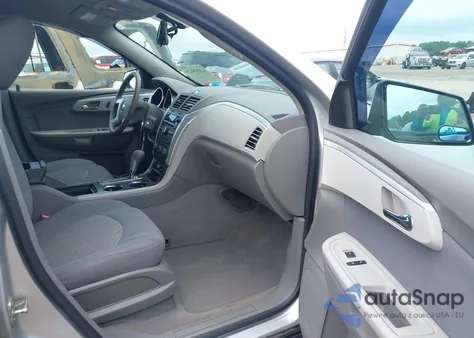 2012 Chevrolet Traverse Ls z USA, uszkodzony, nr VIN 1GNKREEDXCJ138982